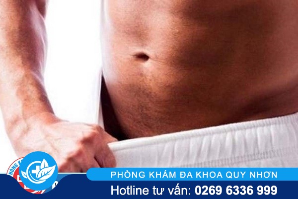 Sưng bao quy đầu là triệu chứng của bệnh gì?
