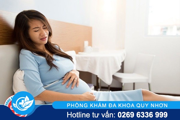 Đau bụng dưới khi mang thai ở phụ nữ là do đâu?
