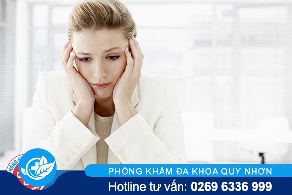 Ngứa rát vùng kín ở nam nữ là do đâu ?